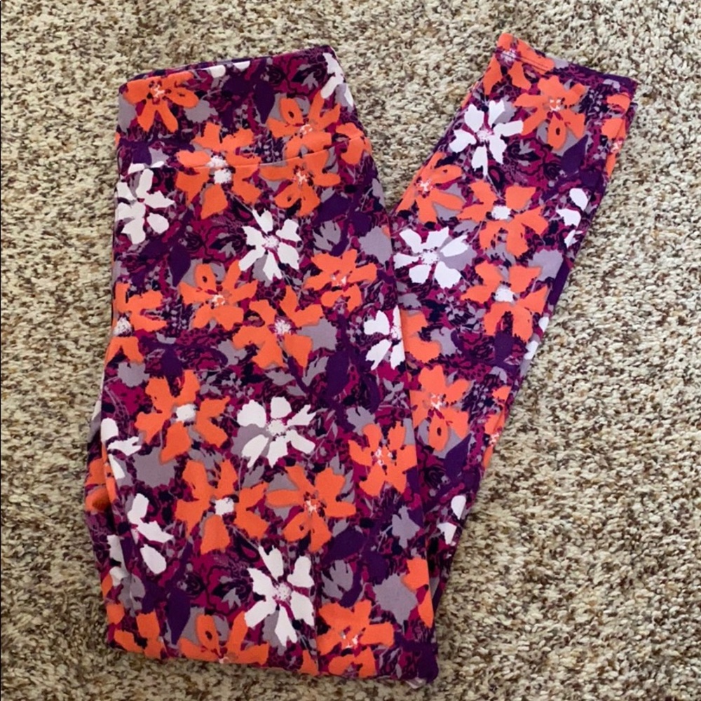Lularoe OS purple multicolored floral leggings